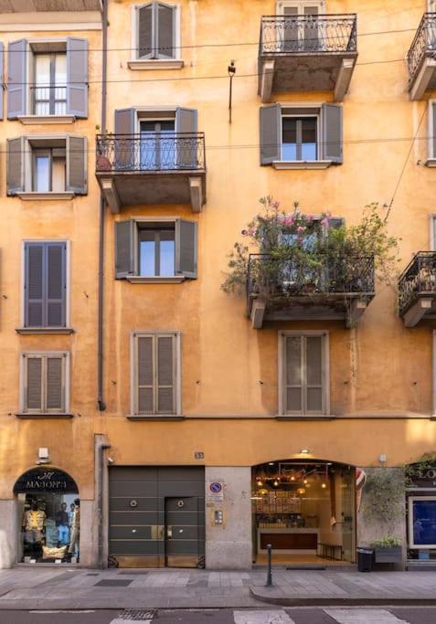 Peachtree Splendido Apt Nel Cuore Di Brera Милано Екстериор снимка